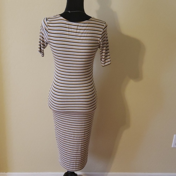 Dress - Picture 3 of 6